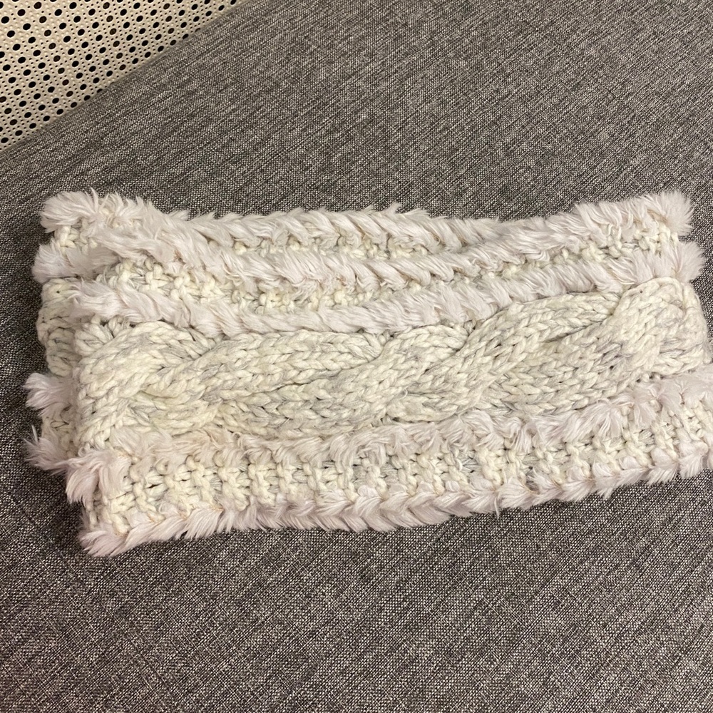 Loft scarf